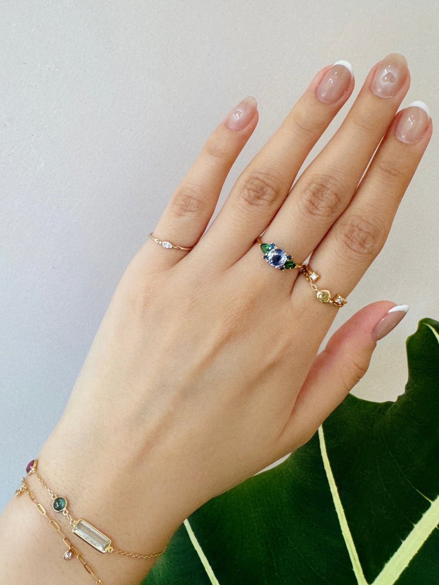 Ceylon Sapphire & Tsavorite Flora Ring 18k gold Stackable ring on model