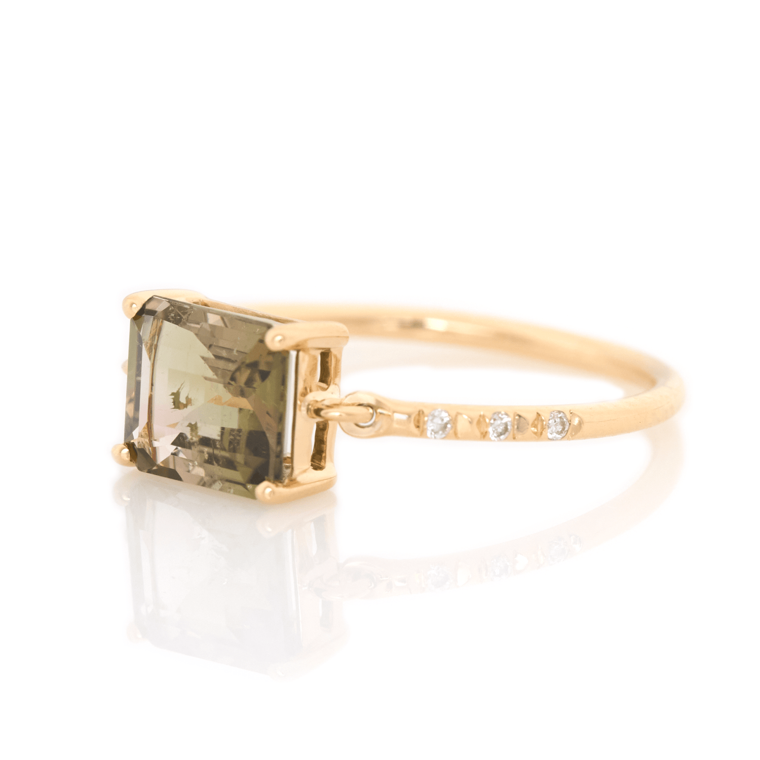 Color_Change_Green_Tourmaline_Petite_Circle_Diamond_Ring_18K_Gold_2