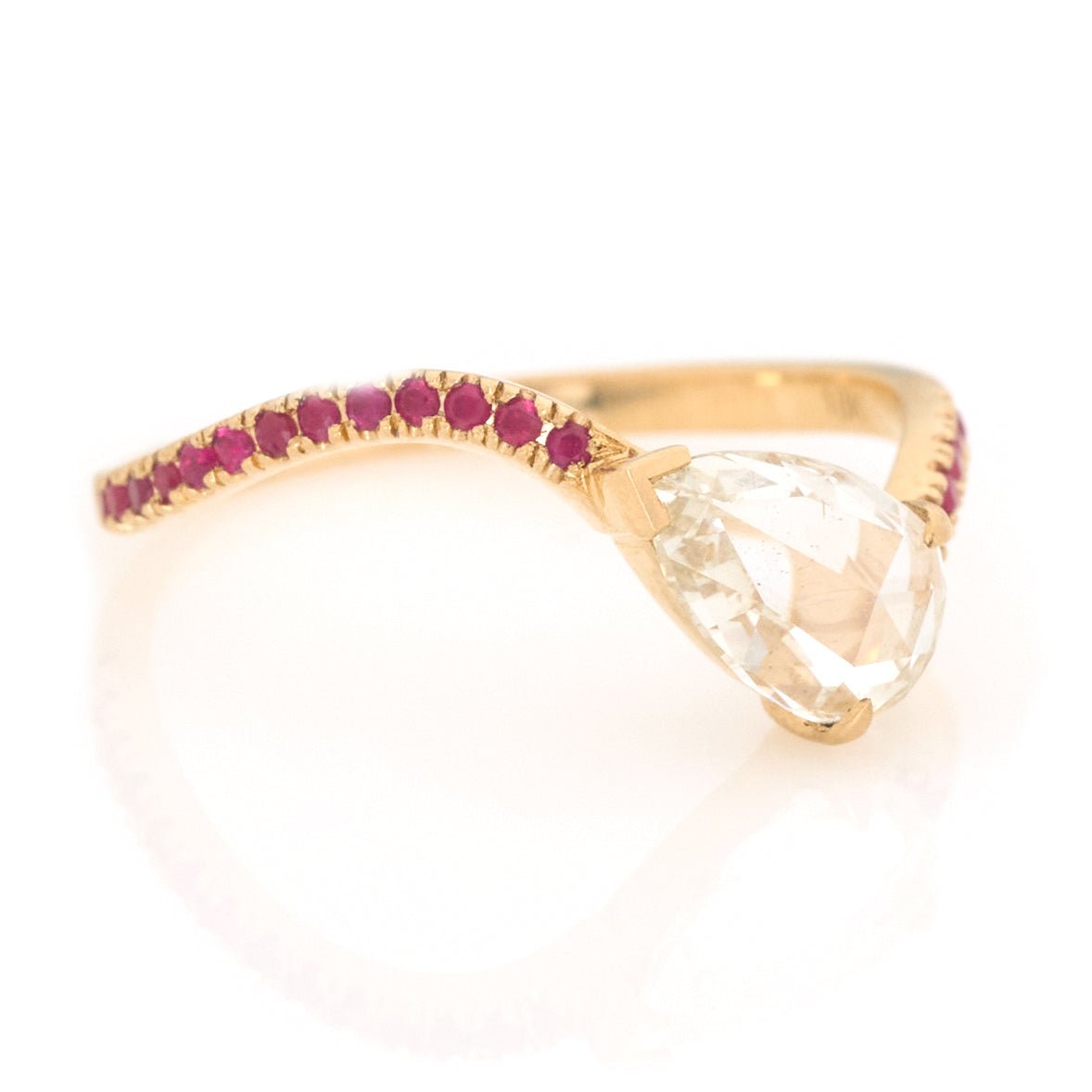 Diamond & Ruby Curvature Supreme Ring 18k gold engagement ring side view