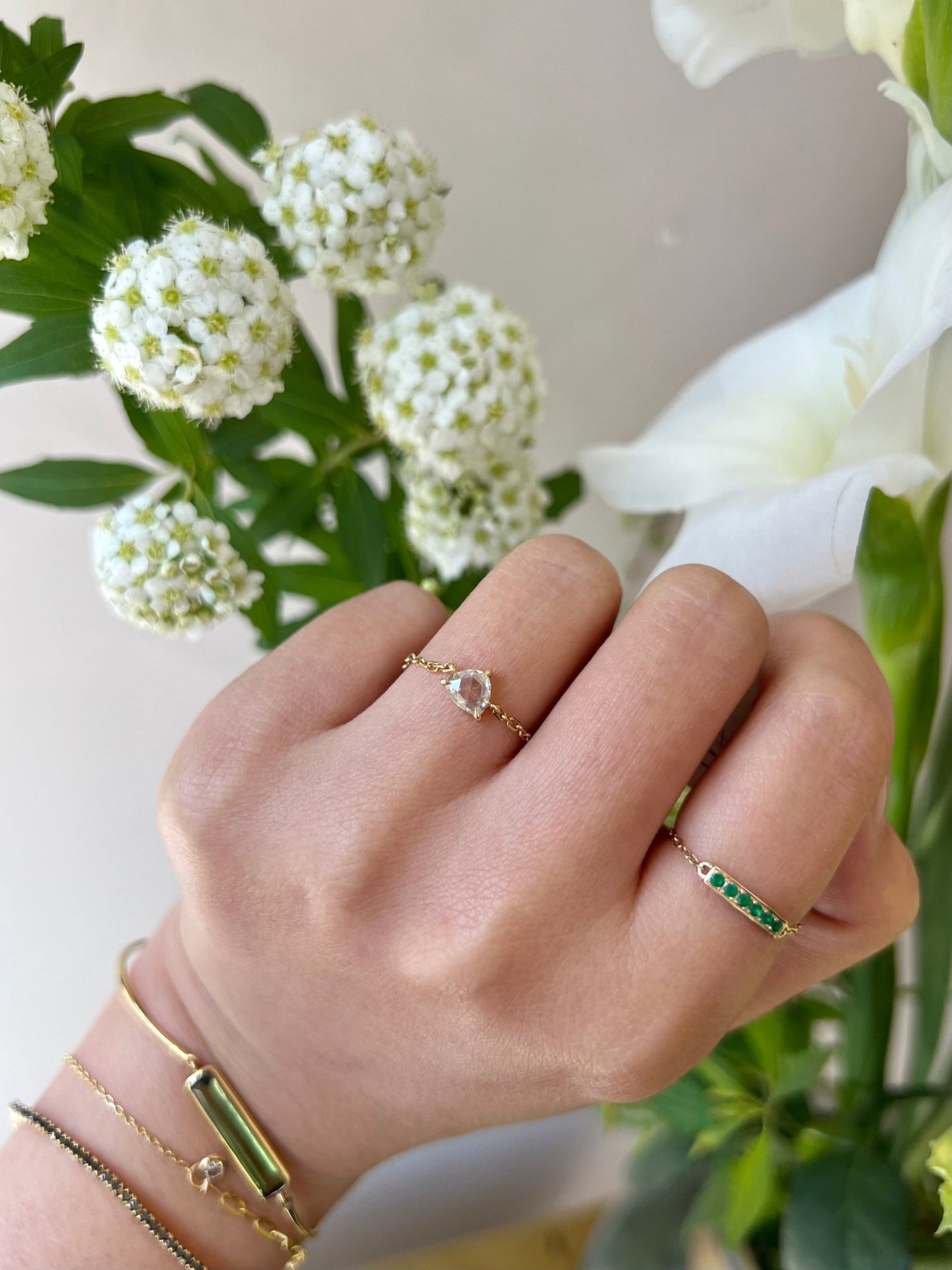 Diamond Trillion Rose Cut Chain Ring 18k gold Stackable ring on model