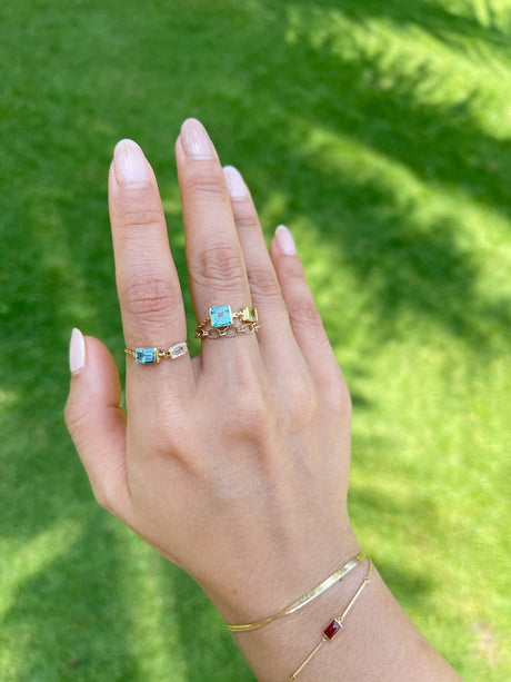 Double Topaz Chain Ring 18k gold Stackable ring on model