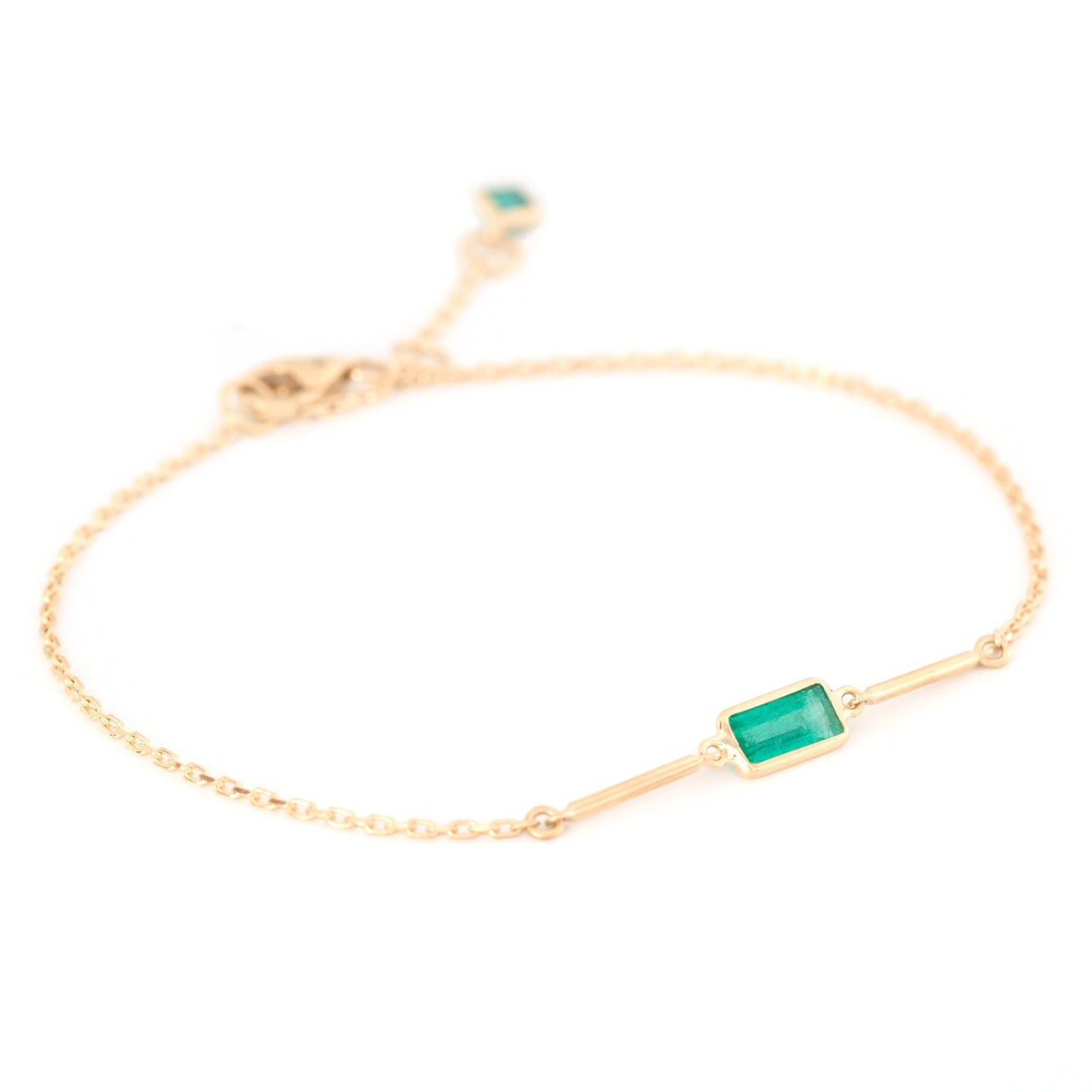 Emerald Baguette Bar Bracelet 18k gold stackable design side view