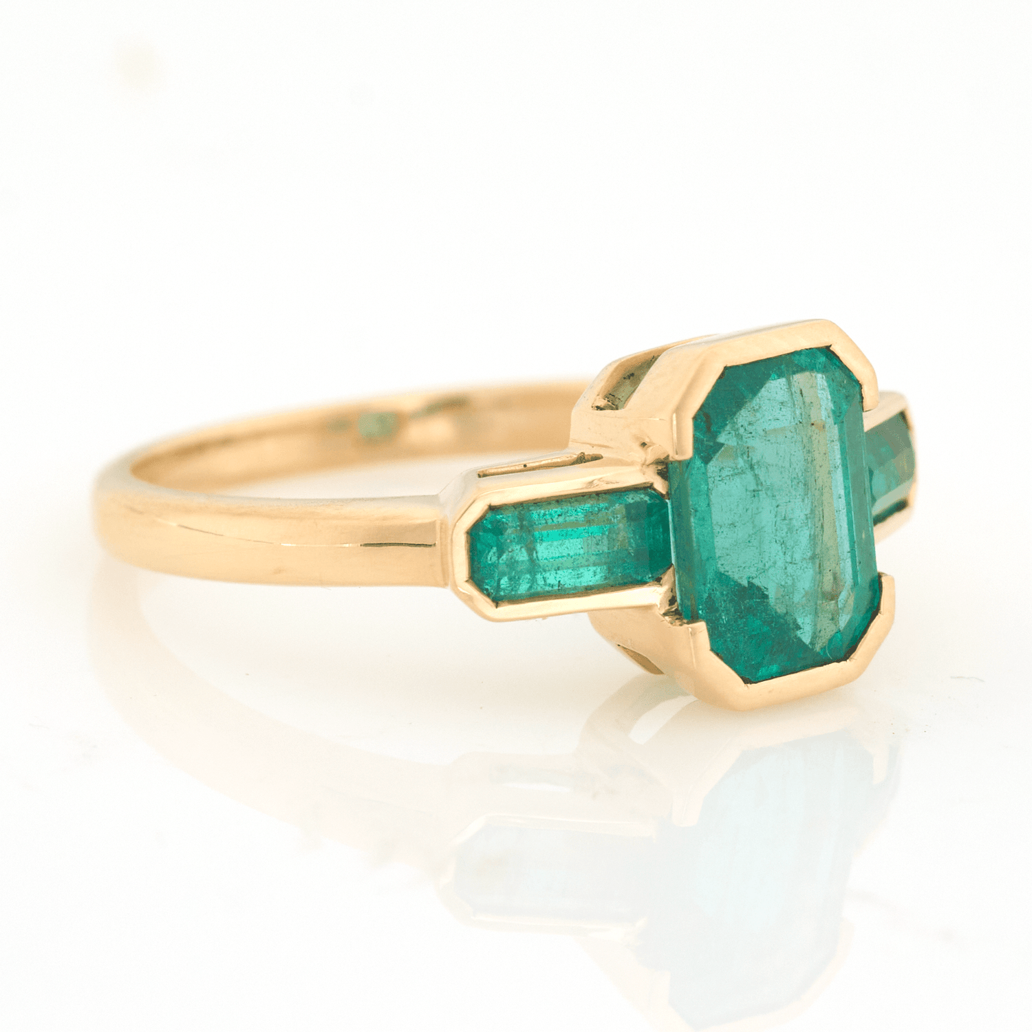 Emerald Bar Ring 18k gold engagement ring side view