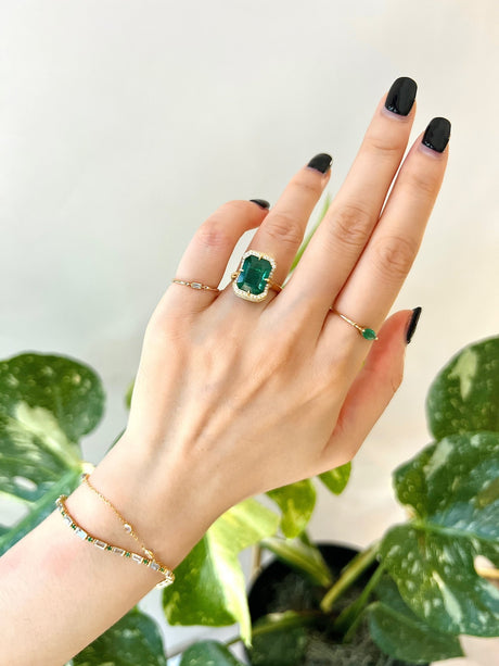 Emerald & Diamond Aurora Supreme Ring 18k gold engagement ring on model