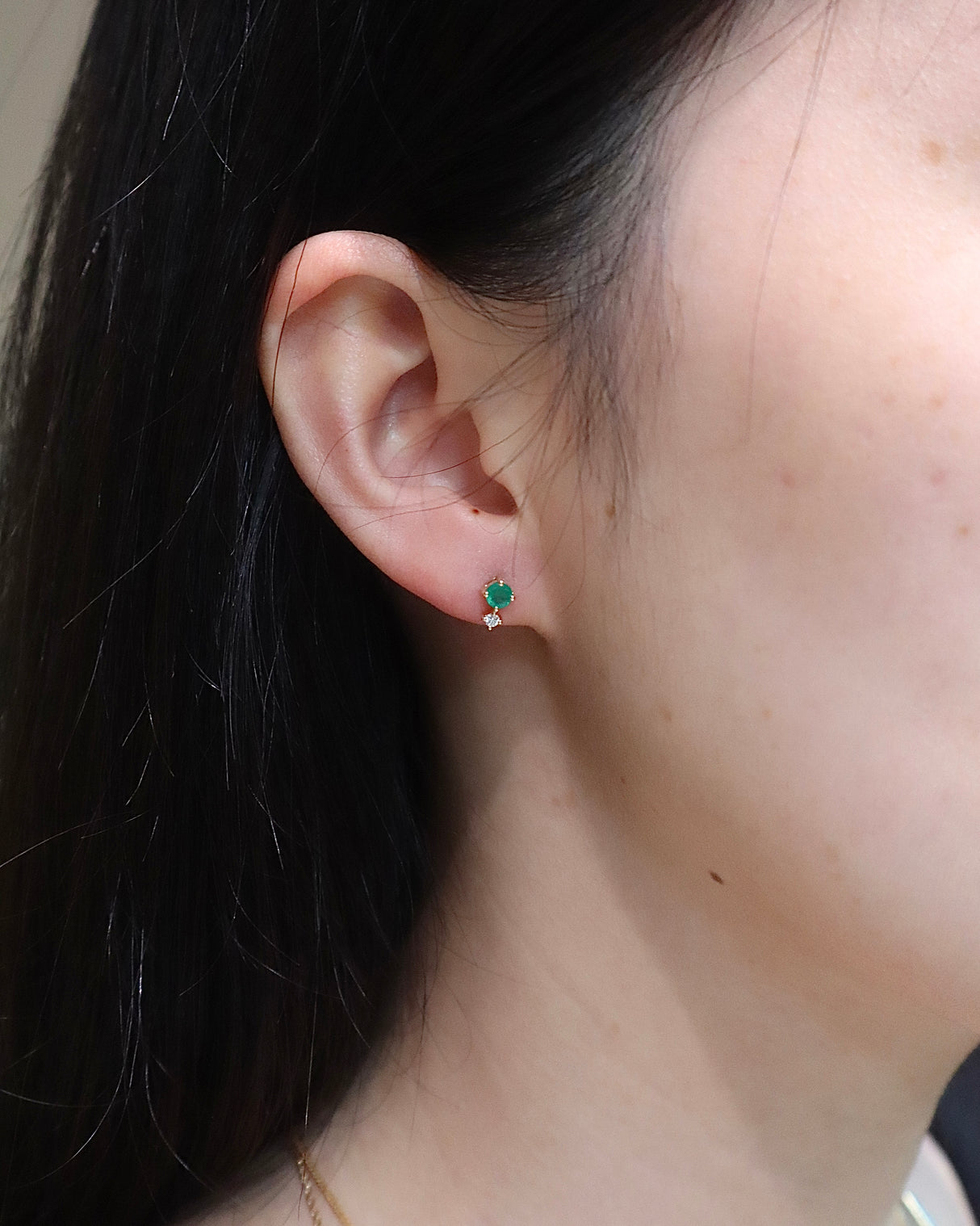 Emerald_Diamond_Dot_Stud_Pairs_18K_gold_handmade_fine_jewelry_on_model_2