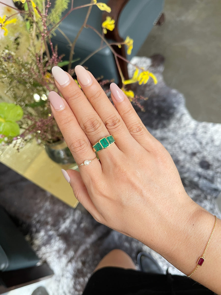 Emerald Echo Ring