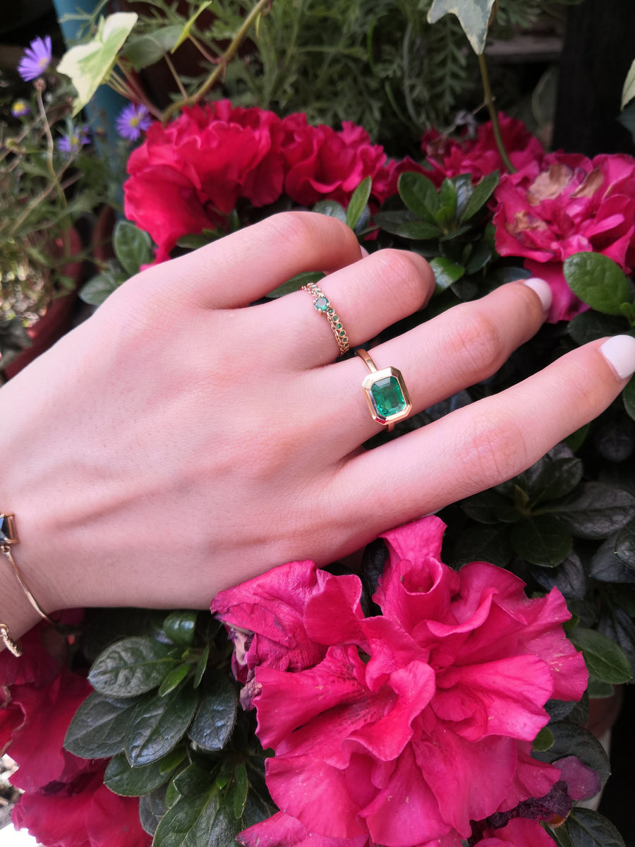 Emerald Nouveau Ring