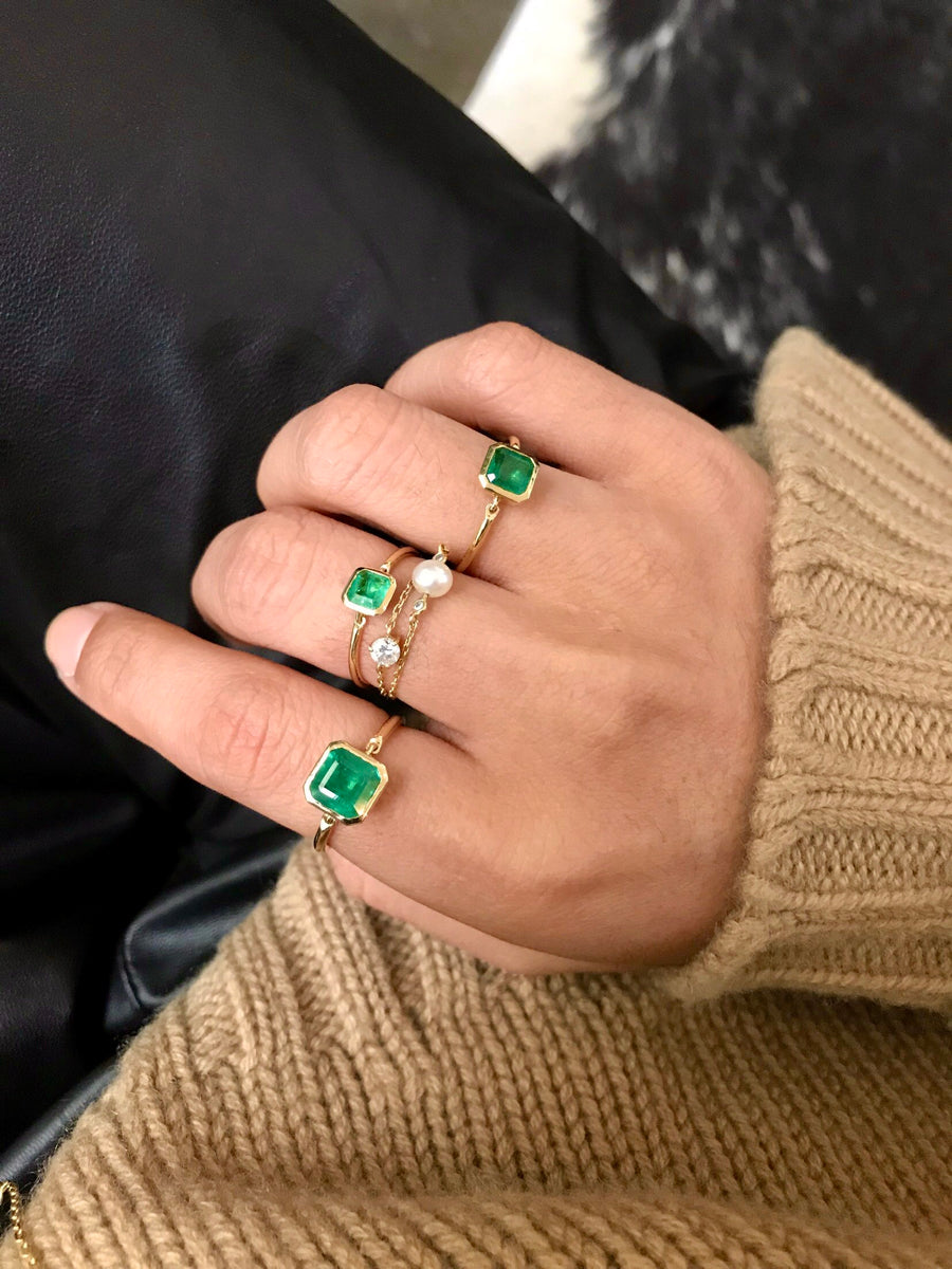 Emerald Petite Button Ring