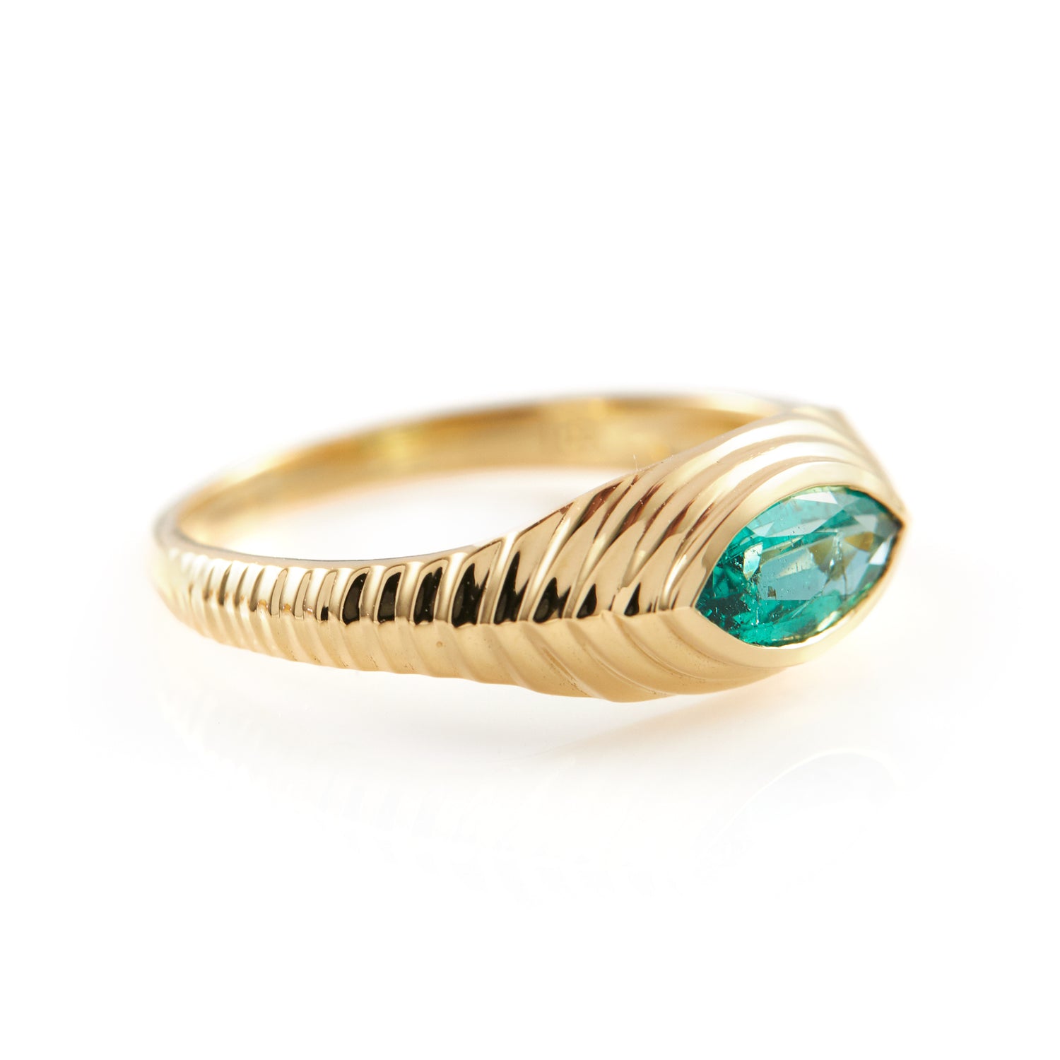 Emerald Pyramid Eye Ring 18k gold stackable ring side view
