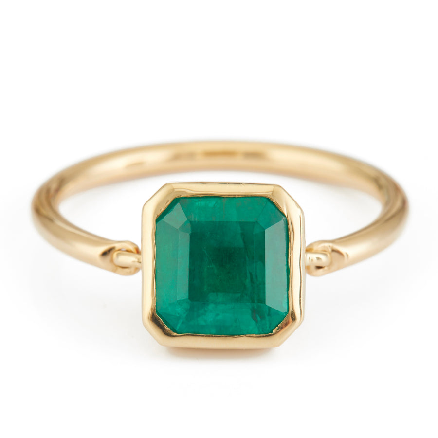 Emerald Supreme Button Ring