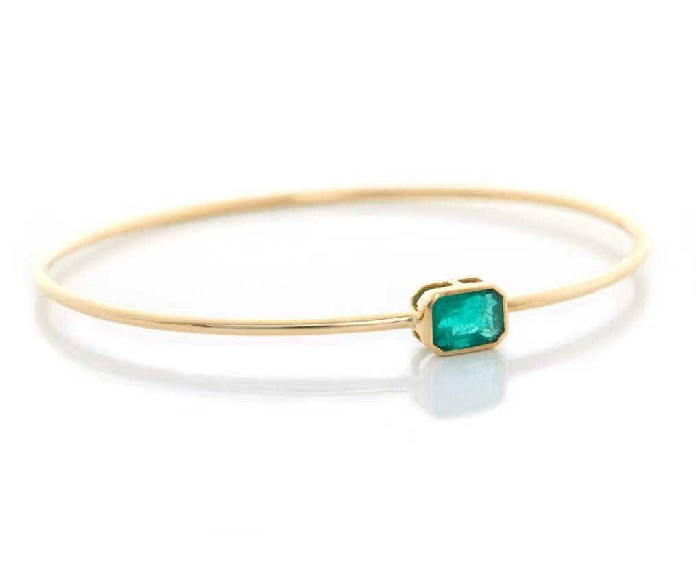 Emerald linear Bangle 18k gold stackable design side