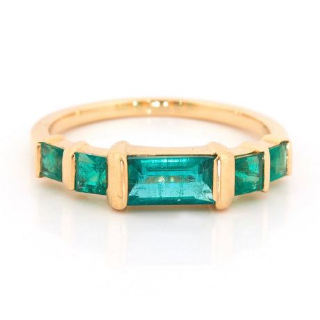 Emeralds Petite Rhythm Ring 18k gold Stackable ring