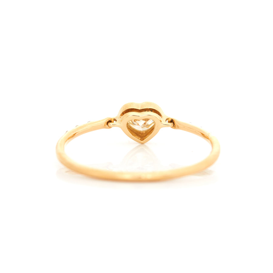 Diamond heart Petite Circle Ring