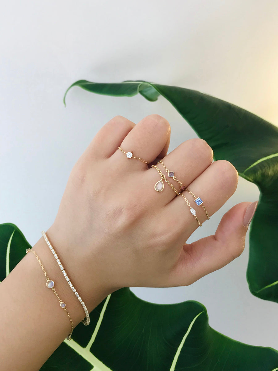 Baby blue sapphire chain ring