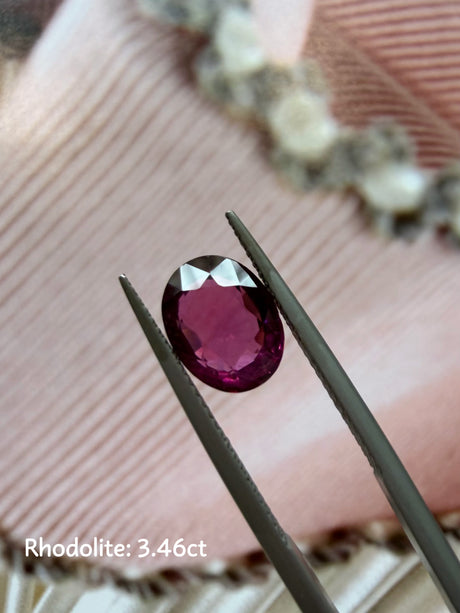 Gemstone Customization Rhodolite 3.46cts
