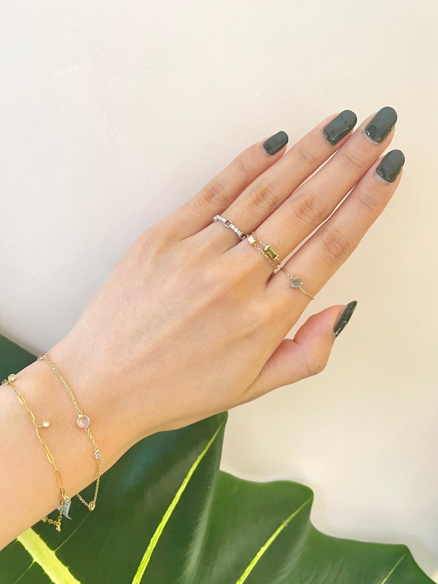 Green Sapphire Heart Chain Ring 14k gold Stackable ring on model