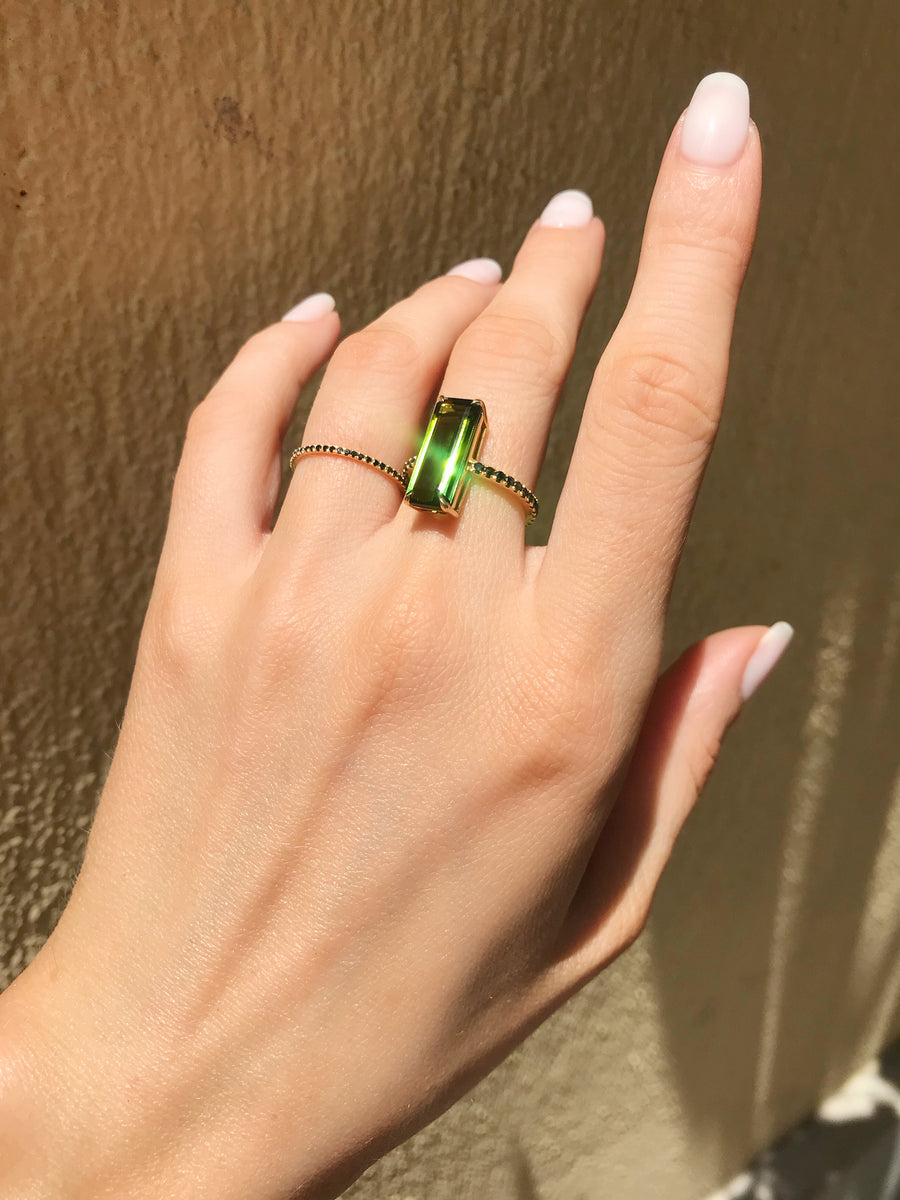 Pear Shaped Green Tourmaline & Diamond ring - Metamorphosis Jewelry Design