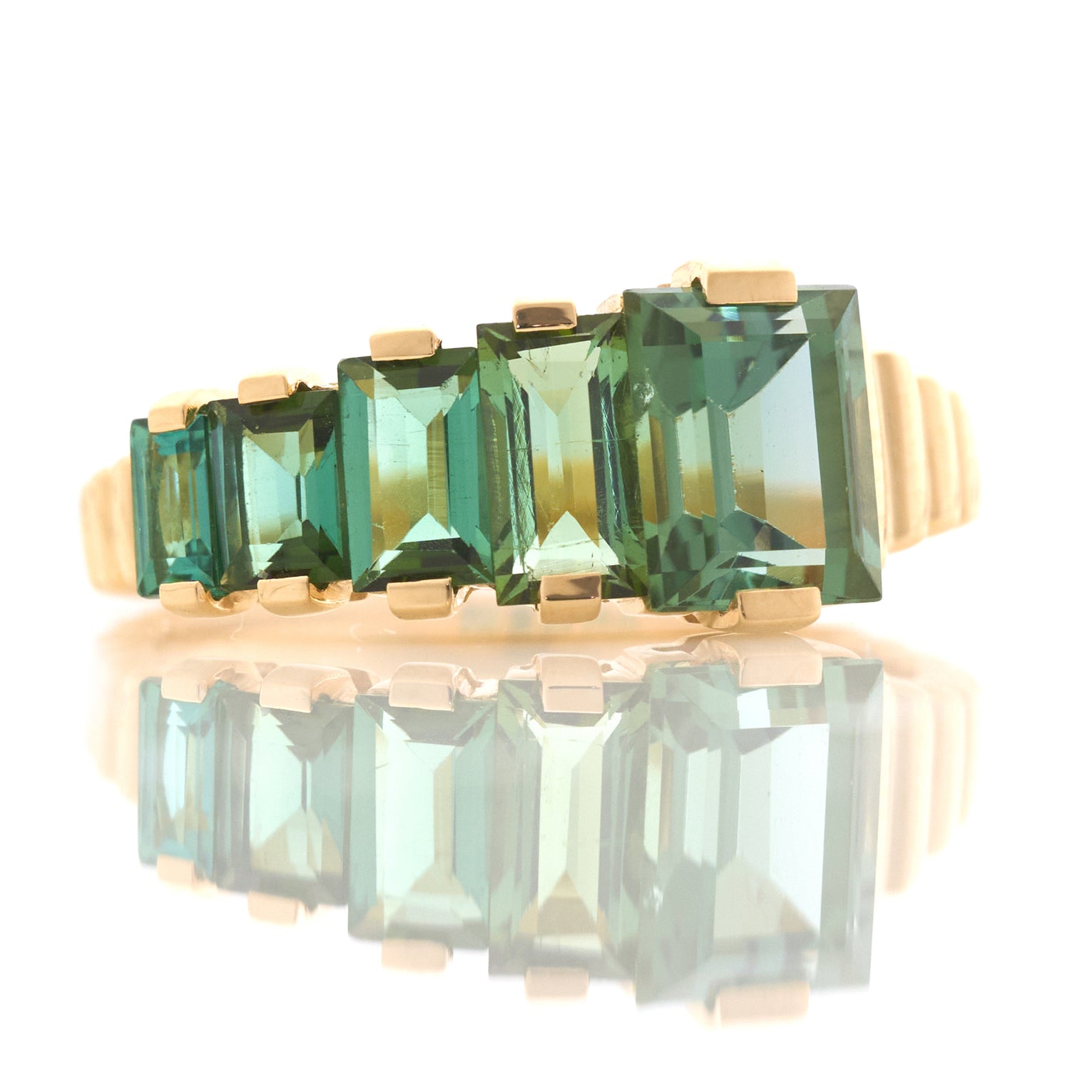 Green Tourmaline Crescendo Ring 18k gold Stackable ring