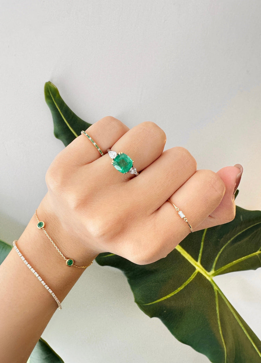 Emerald & Diamond eternal ring