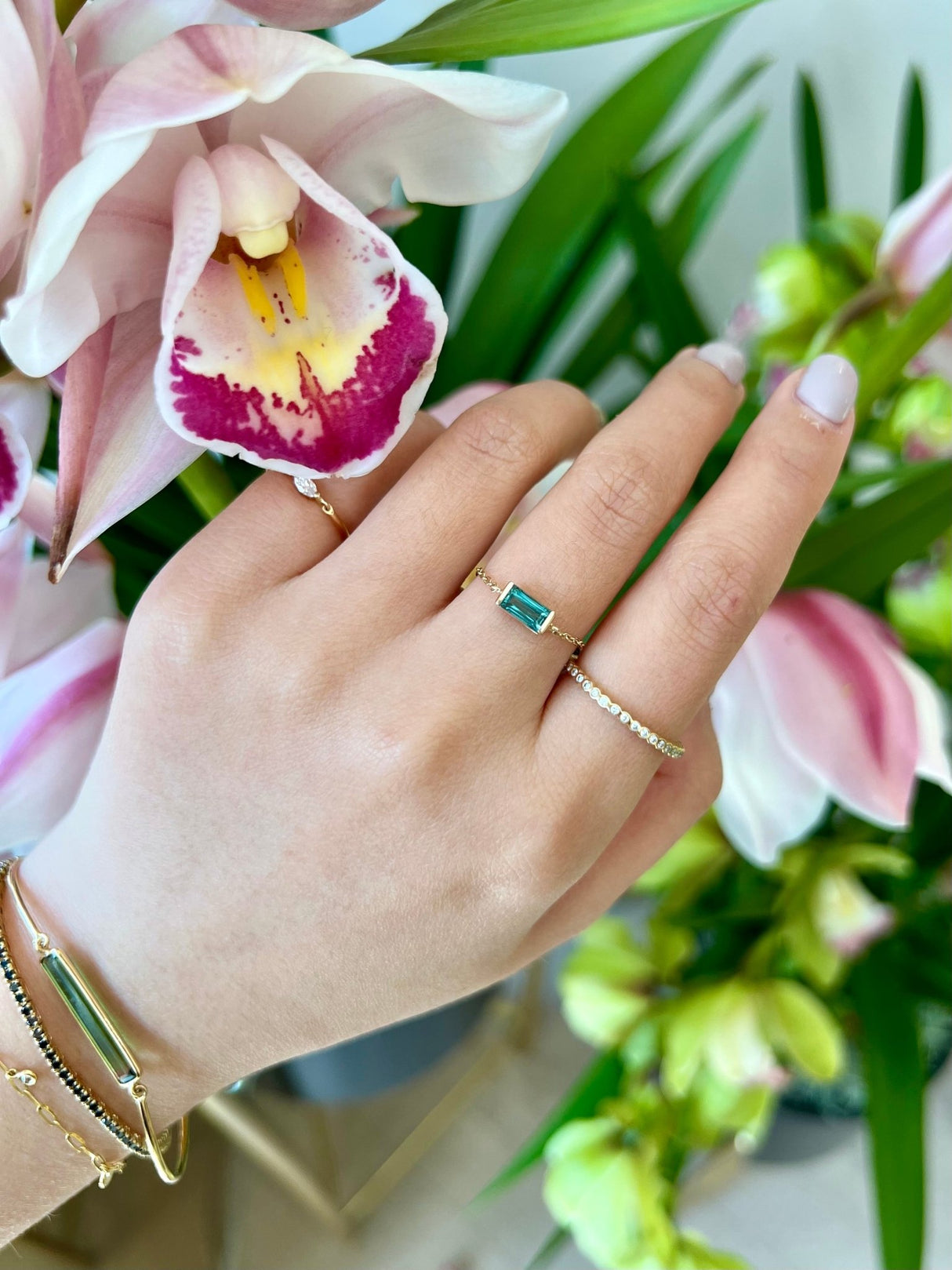 Indicolite Bar Chain Ring 14k gold Stackable ring on model