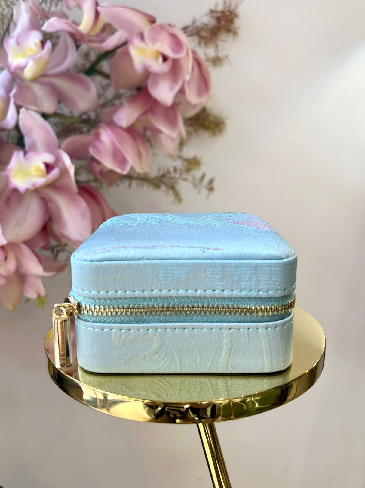 Jacquard Blue Jewelry Case