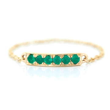 Lucky Emerald Bar Chain Ring