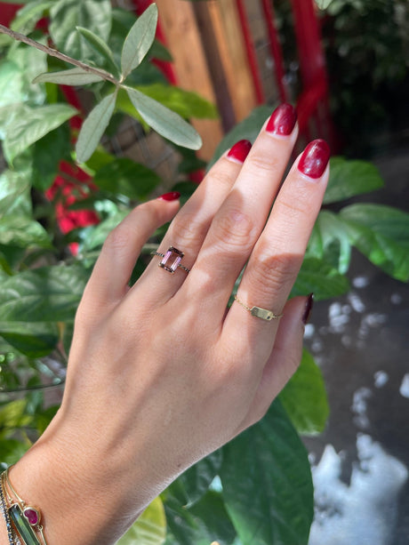 Ombré Tourmaline Protection Bar Ring 18k gold engagement ring on model