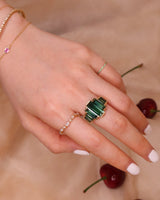 Ombre_Green_Tourmaline_Rhythm_Ring_18K_gold_engagement_ring_on_model_1