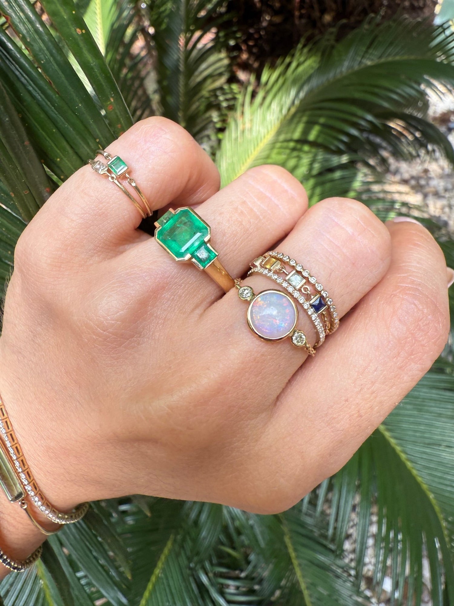 Opal and Diamond Eos Chain Ring 18k gold Stackable ring on model