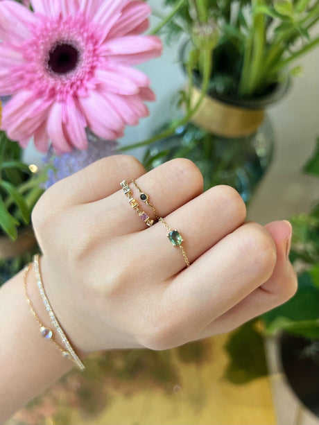 Parti Sapphire Chain Ring 14k gold Stackable ring on model