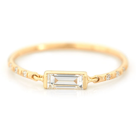 Petite Circle Diamond Baguette Ring 18k gold stackable ring
