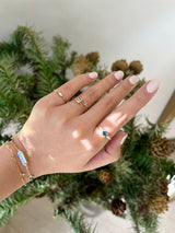 Petite Parti Ceylon Sapphire & Diamond Dream Weaver Chain Ring 18k gold Stackable ring on model