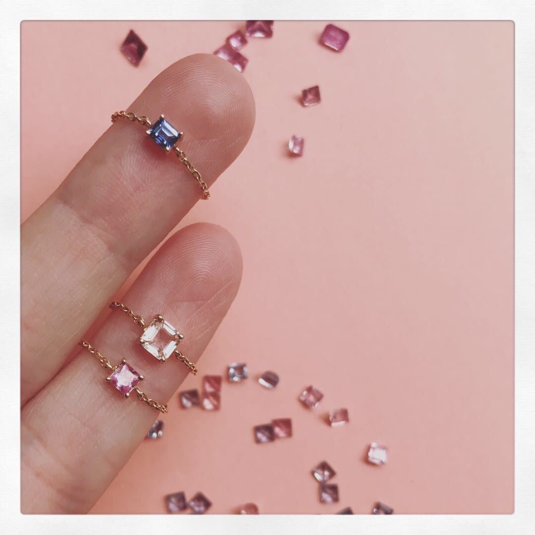 Pink Sapphire Chain Ring 14k gold stackable ring on model 1