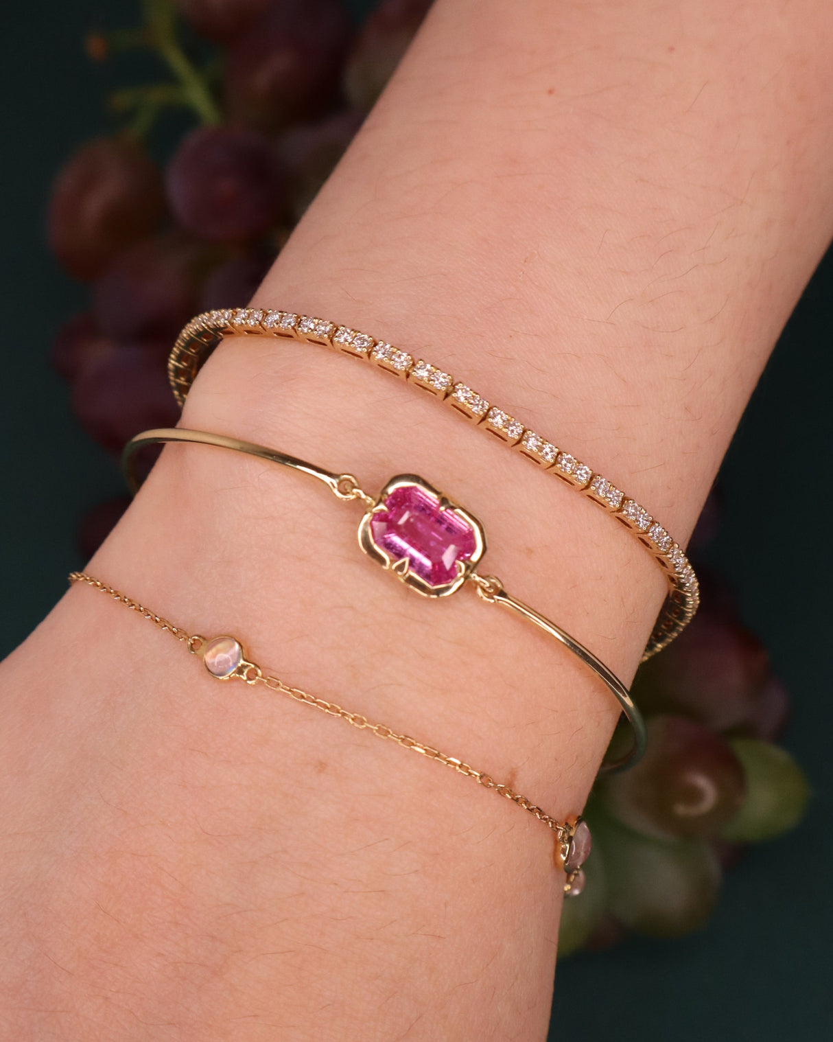 Pink_Sapphire_Compass_Bangle_18K_gold_stackable_design_on_model_2
