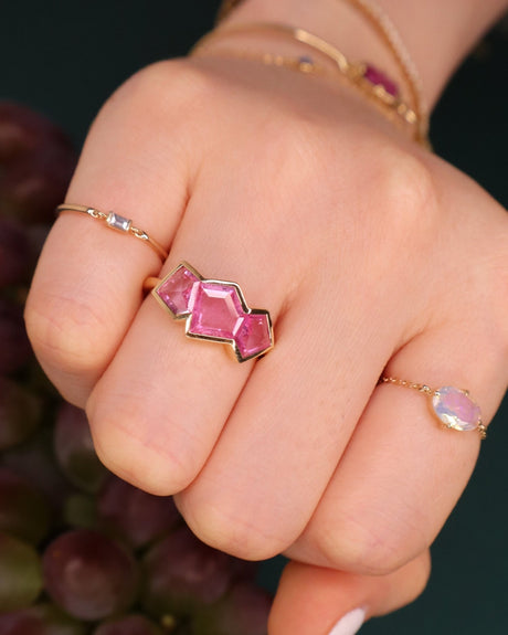 Pink_Sapphire_Contour_Ring_18K_gold_stackable_ring_on_model_1