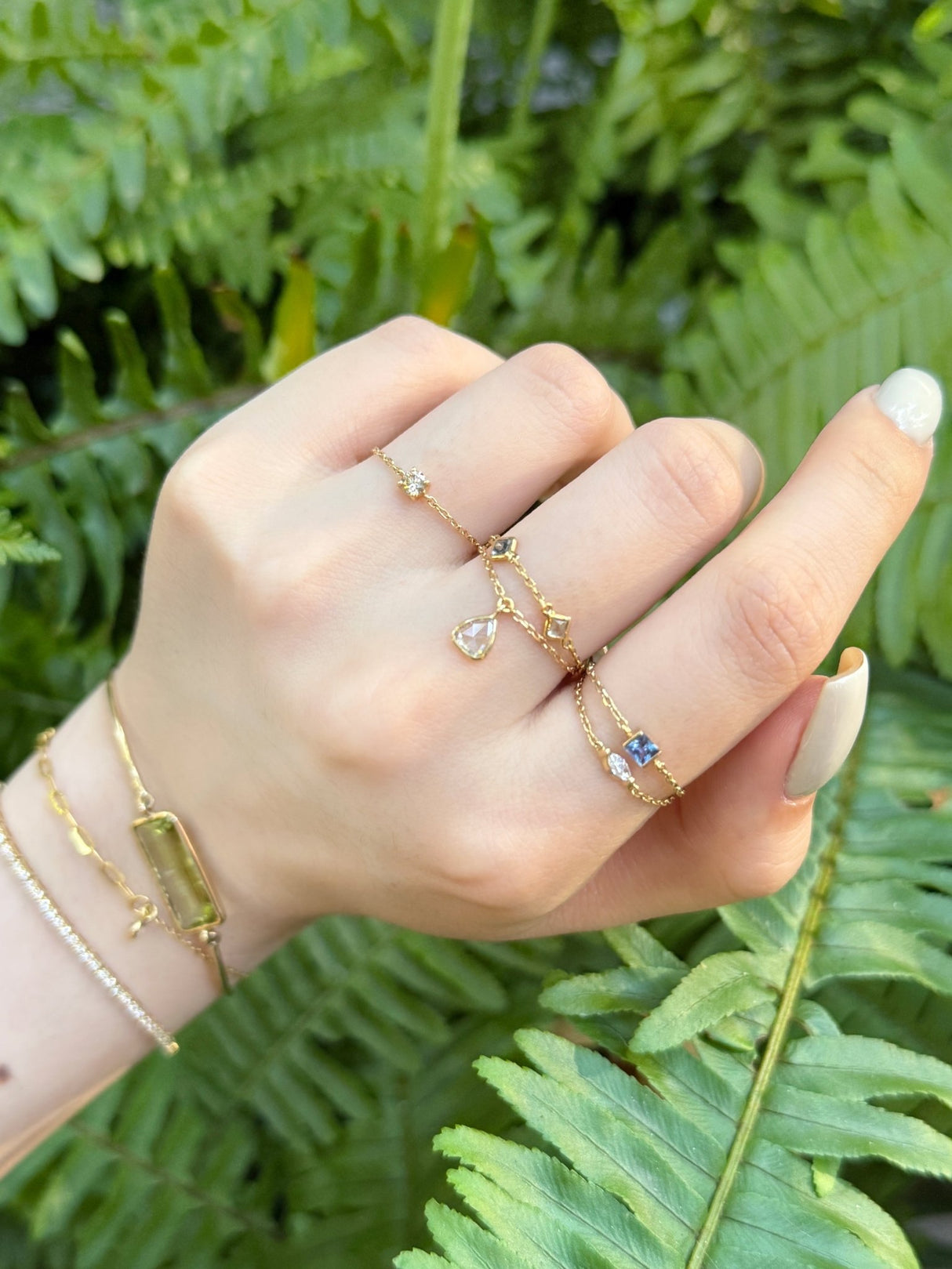 Rose Cut Trillion Diamond Chain Ring (Small) 18k gold Stackable ring on model.