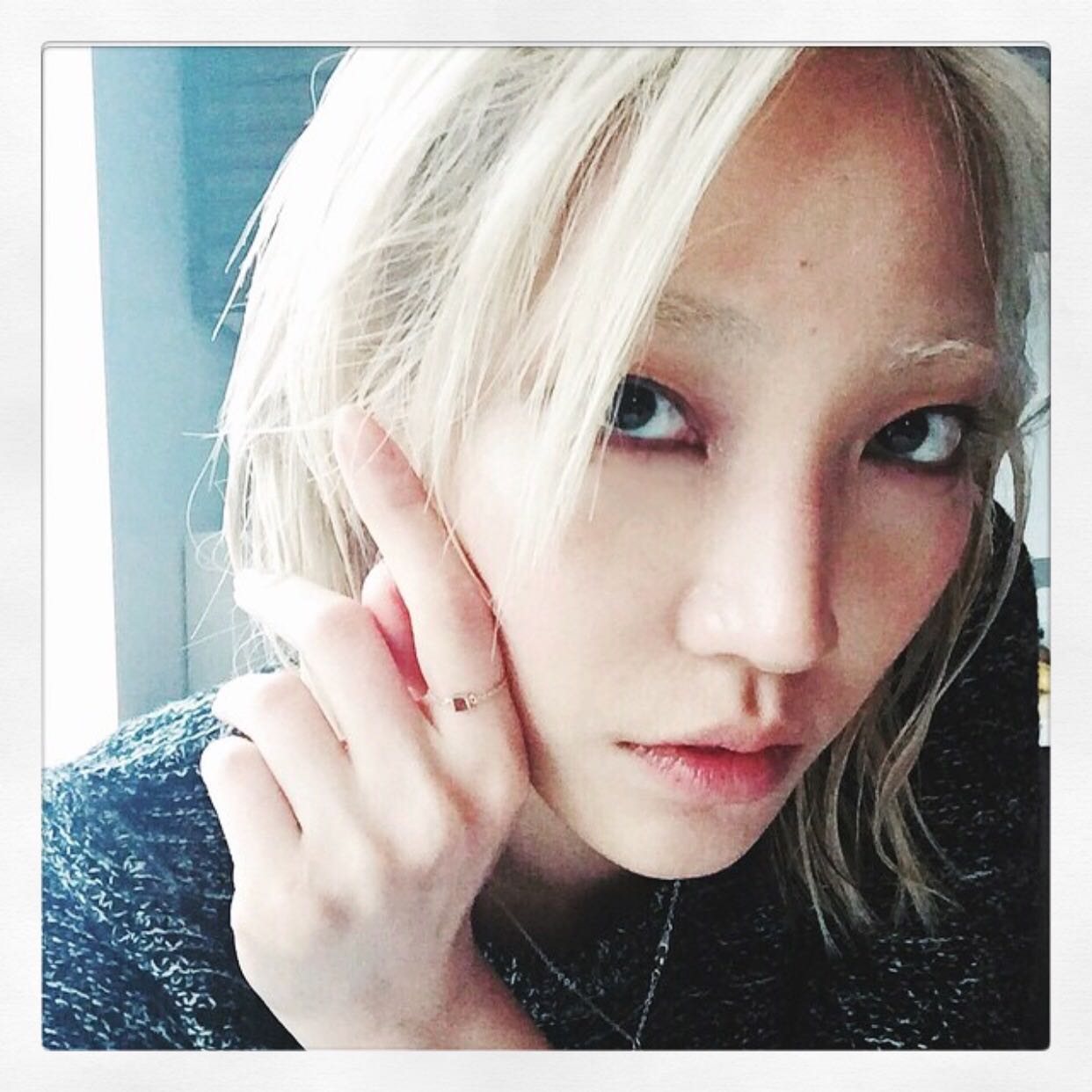 Ruby Petite Chain Ring 14k gold Stackable ring on model