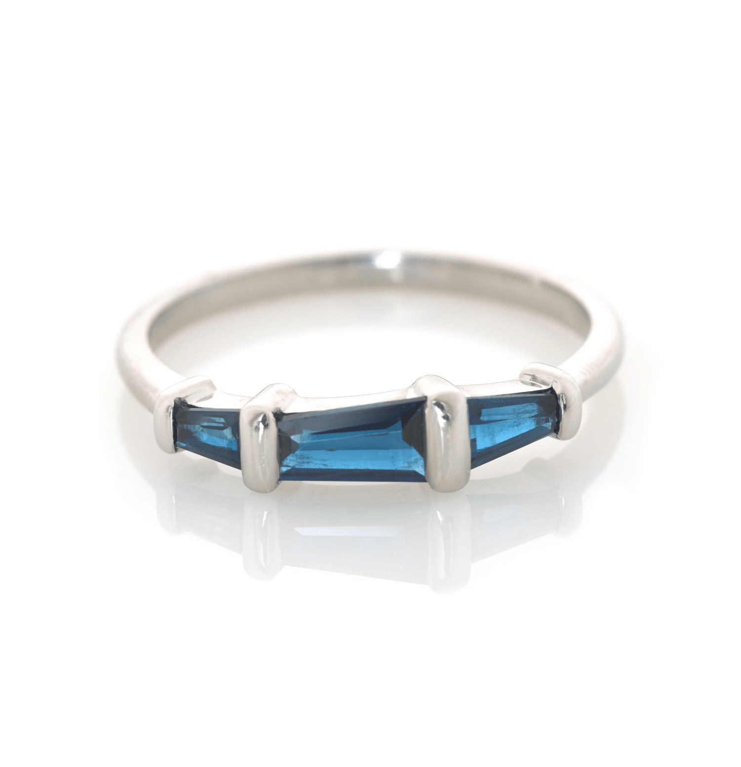 Sapphire Platinum Asymmetric Ring PT 900 Stackable ring