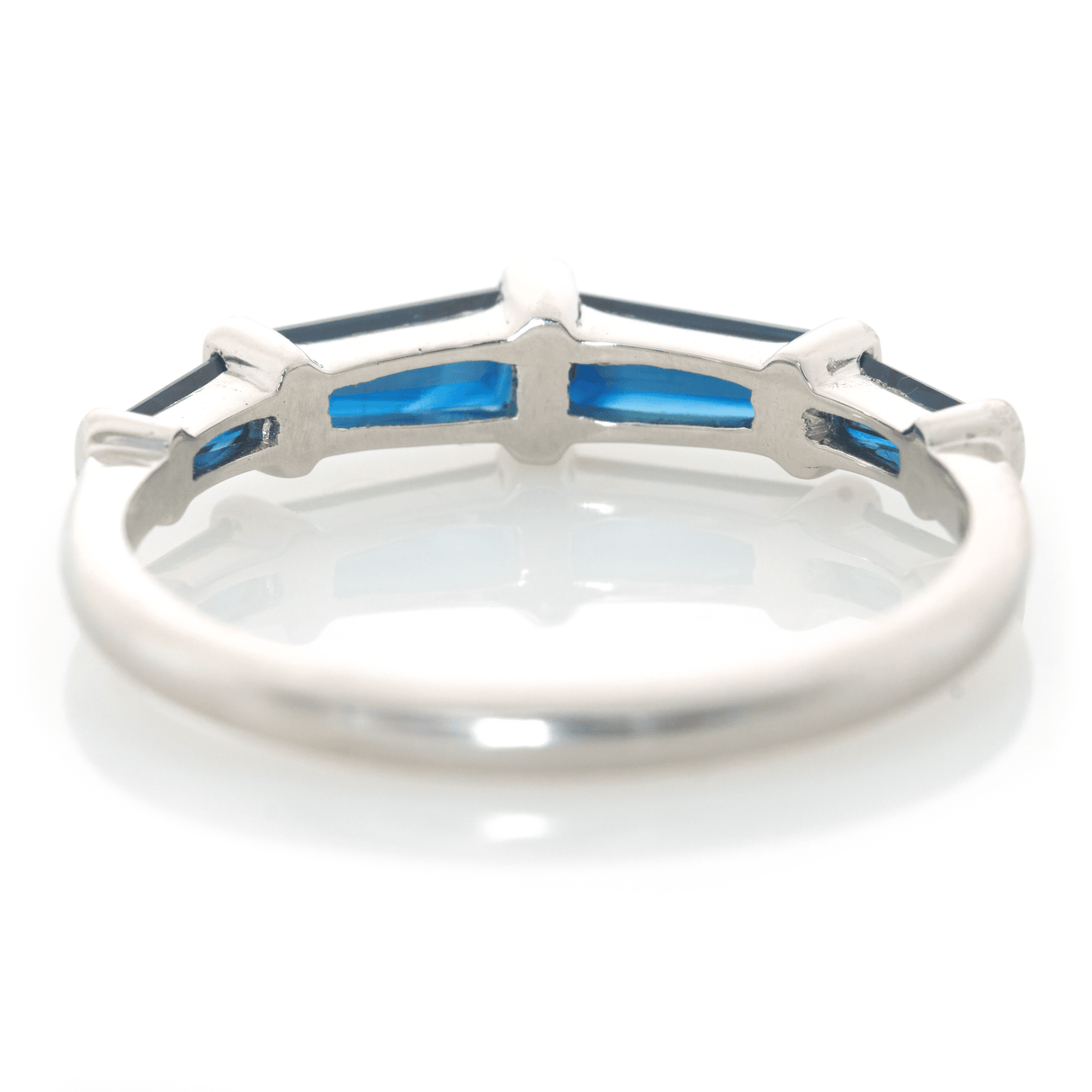 Sapphire Platinum Echo Ring PT900 Stackable ring back view