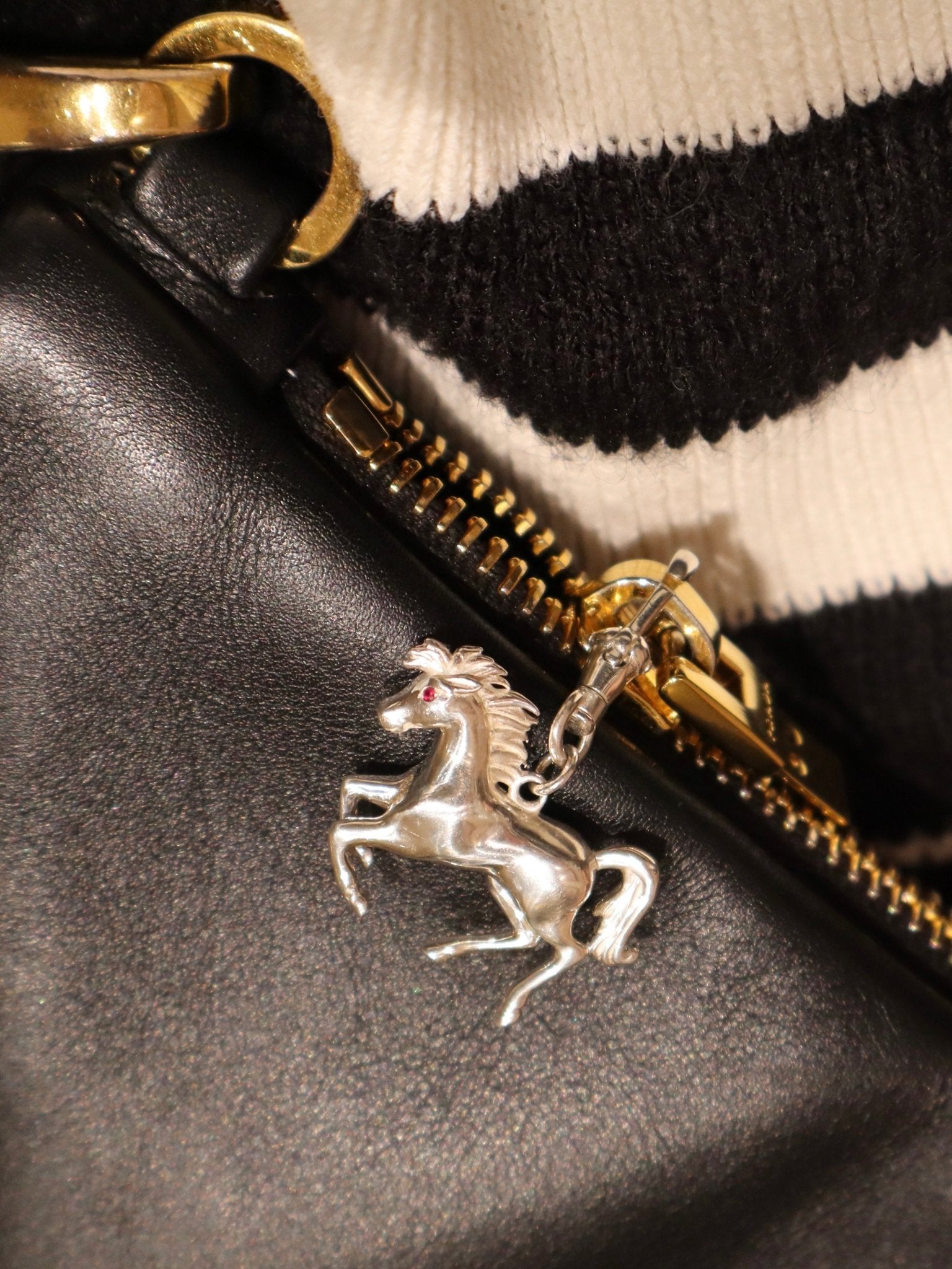 Silver Horse Pendant – YI COLLECTION