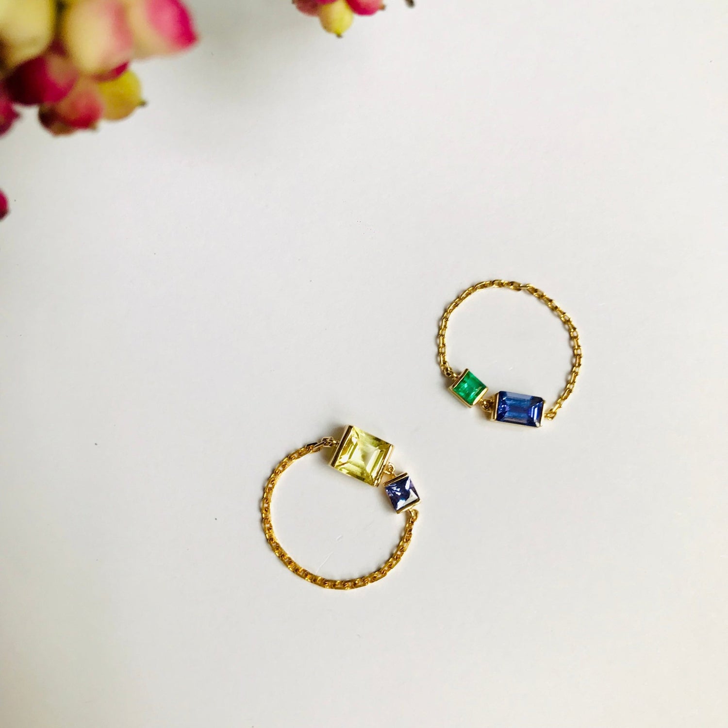 Tanzanite & Emerald Chain Ring 18k gold Stackable ring 