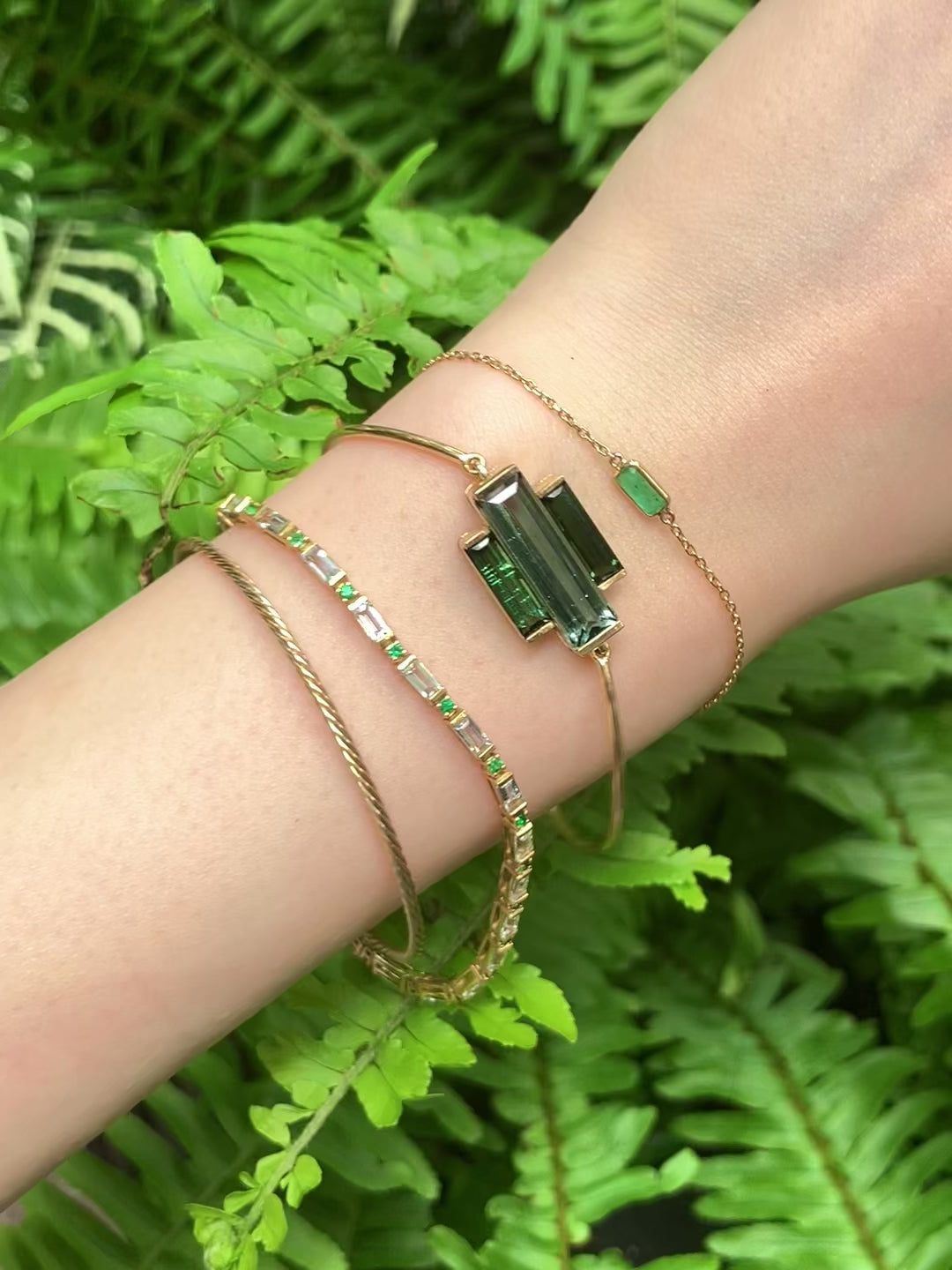 Tourmaline Rhythm Bar Supreme Bangle 18K gold stackable design