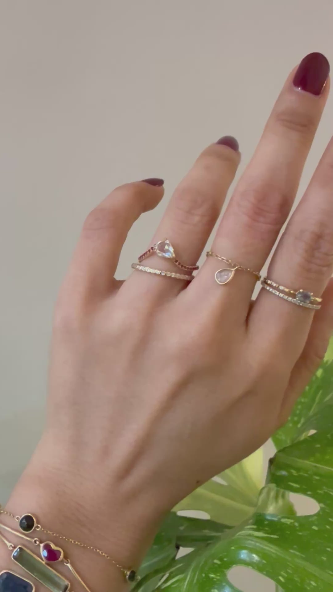 Diamond & Ruby Curvature Ring 18k gold engagement ring 