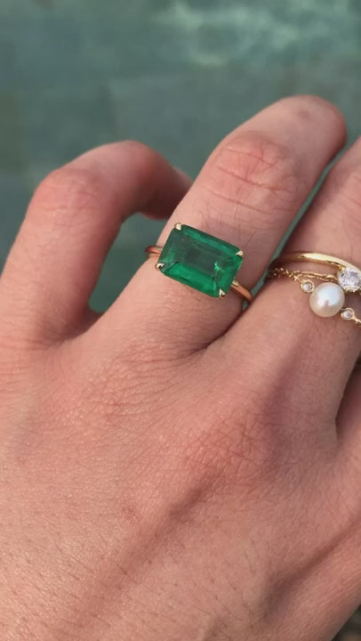 Emerald Supreme Ring