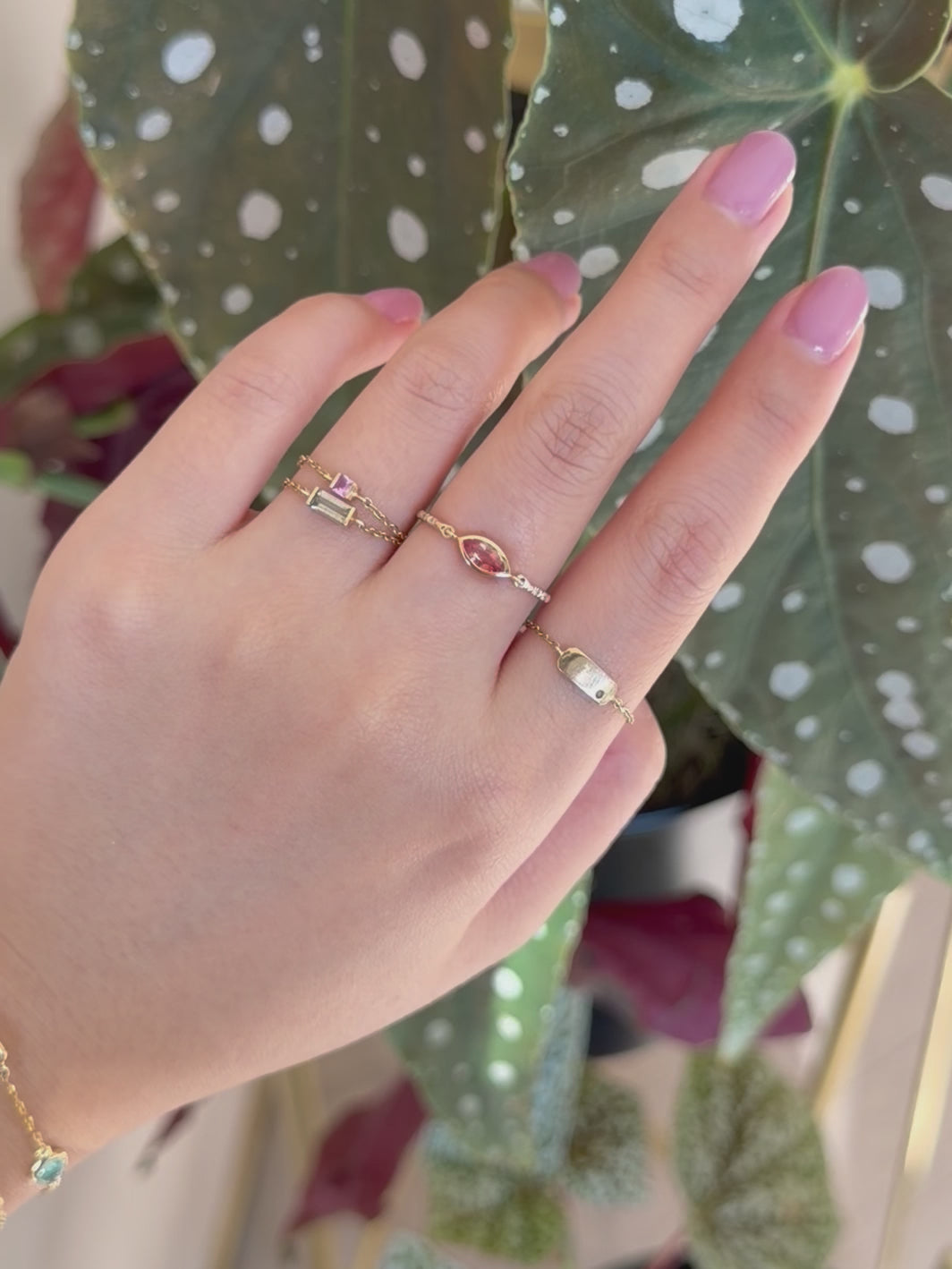 Padparadscha_Petite_Circle_Diamond_Ring_Orange__18K_stackable_design on model