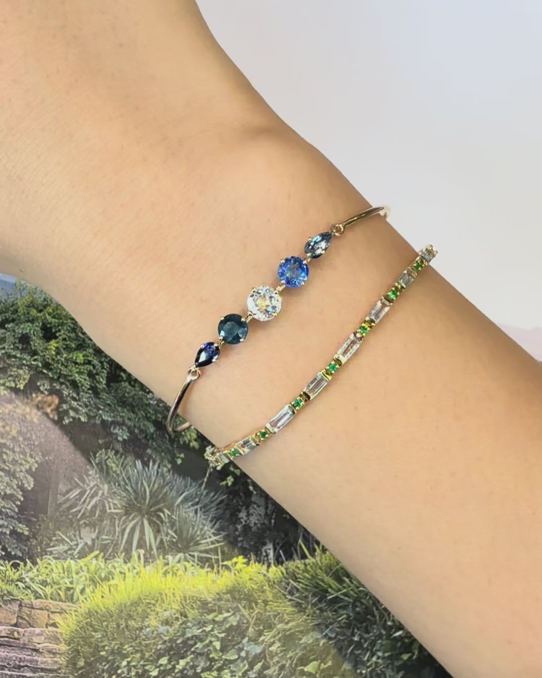 Ceylon Sapphire Compass Bangle