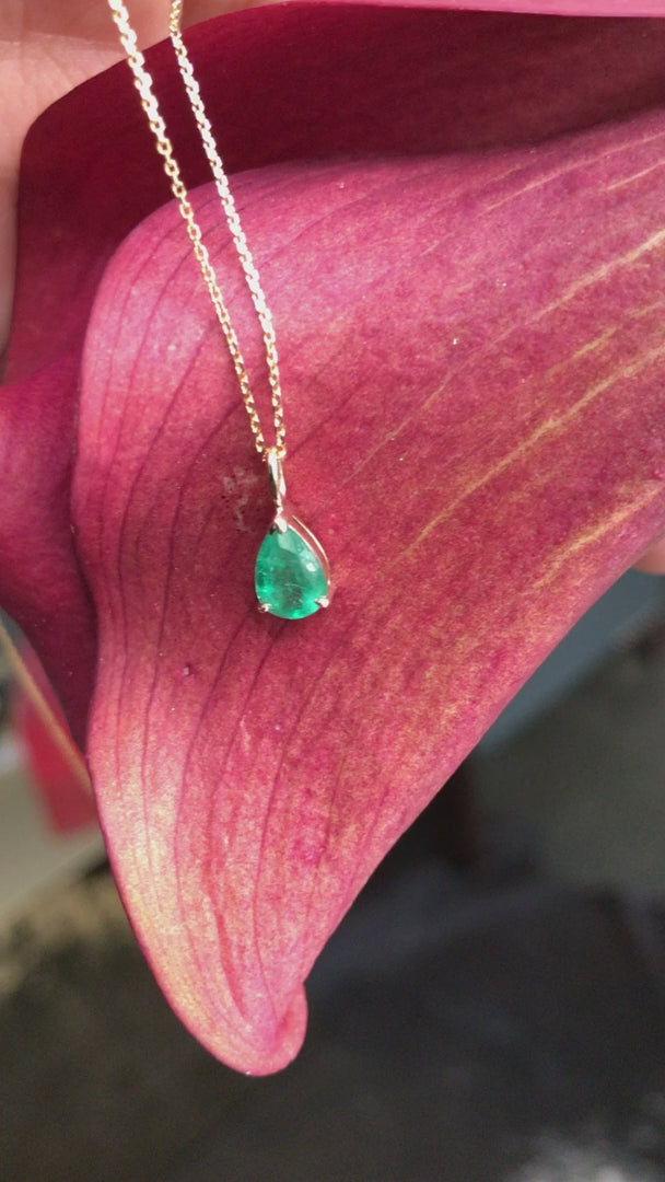 Emerald Dewdrop Necklace 18k handmade fine jewelry