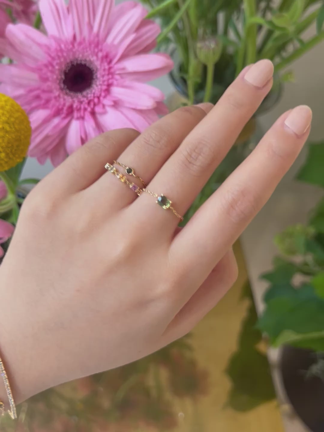 Parti Sapphire Chain Ring 14k gold Stackable ring