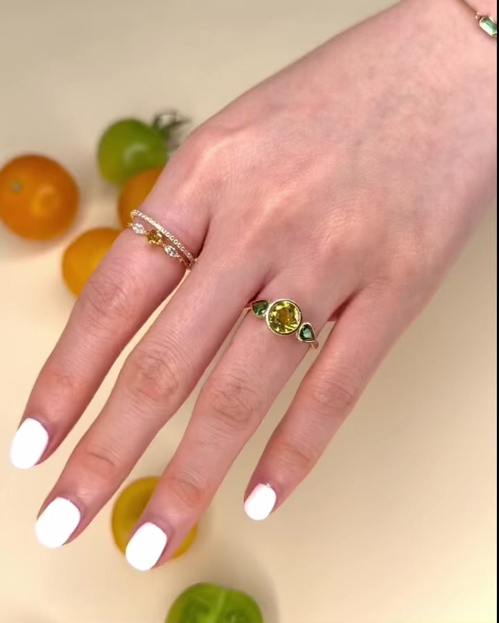Canary_Tourmaline_Tsavorite_Ring_18K_gold_engagement_ring_on_model_video