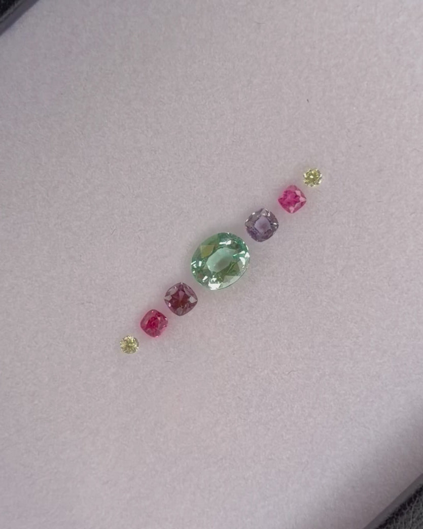 No.7 Tourmaline (1.1cts) Spinel (0.83cts) & Diamond (0.21ct) Compass Bangle